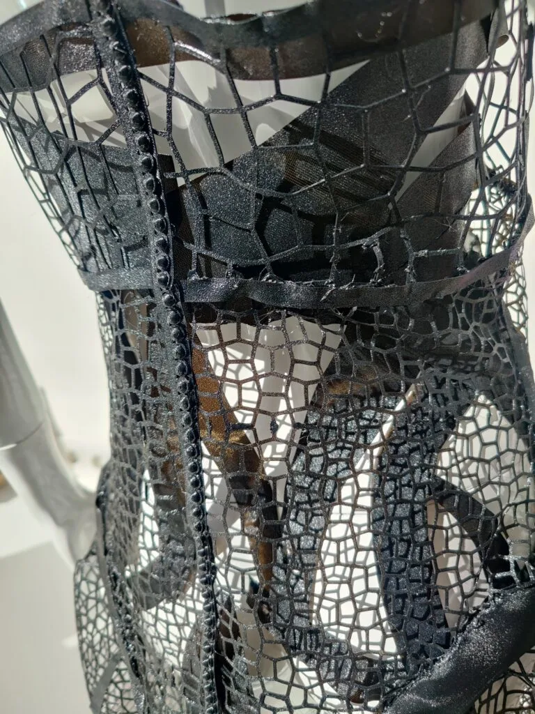 vestido hexaform totalmente impreso en tecnología 3d
