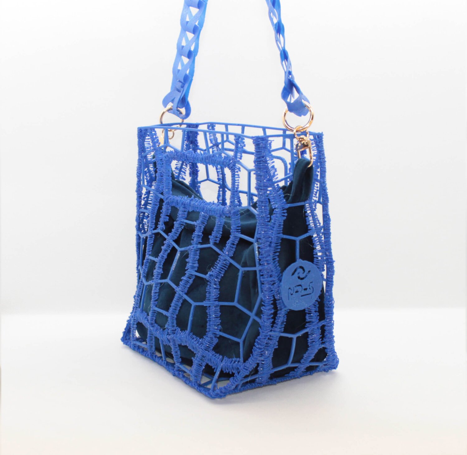 Bolso hecho impresión 3D con asa impresa