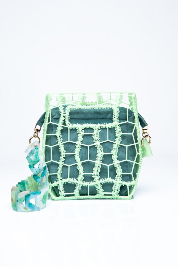 Mint 3d bag geometric patterned with straps