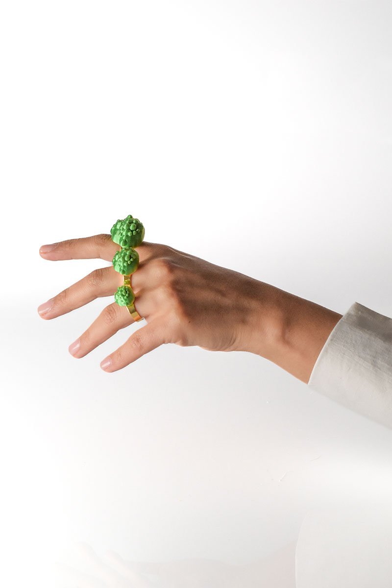 Bubbles ring Emerald Orbit green