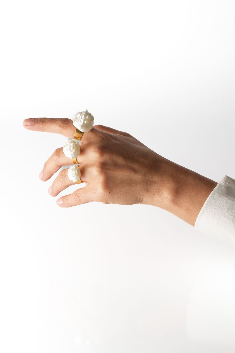 Bubbles ring Moon Light white